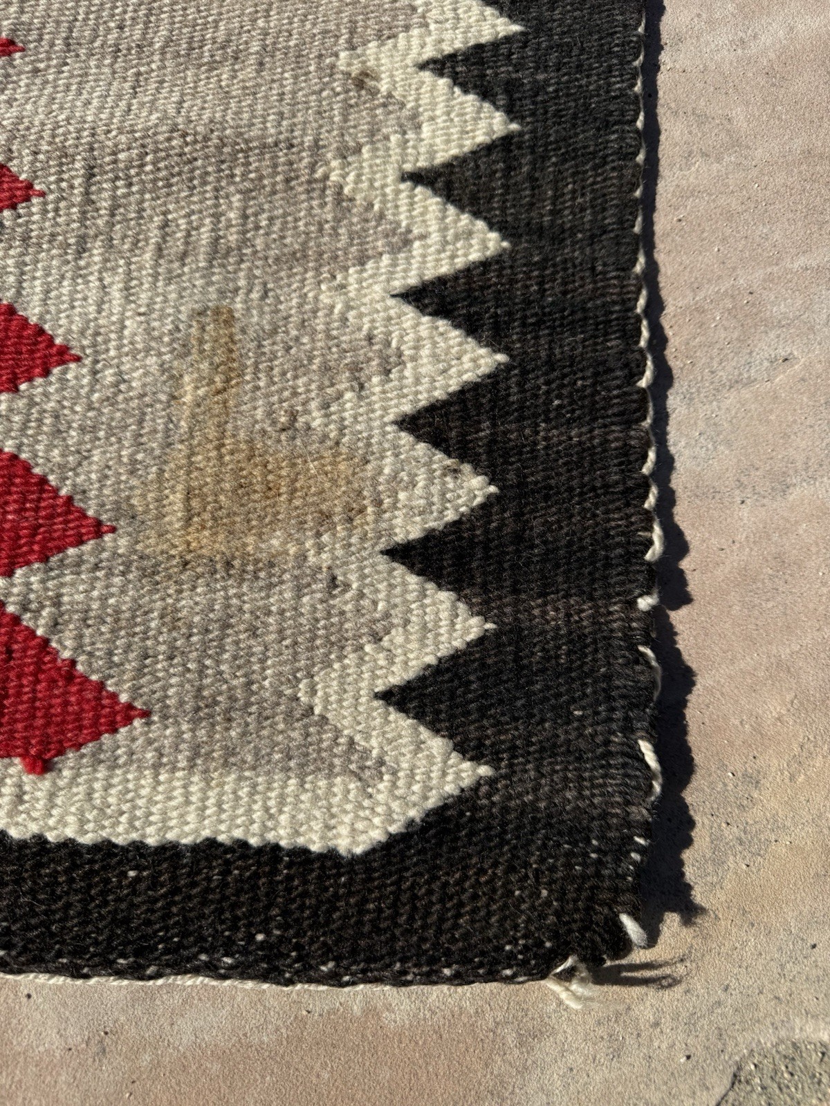 AUTHENTIC NAVAJO CABIN RUG c1920’s 60”X 32” XLNT NATIVE AMERICAN TIGHT WEAVING