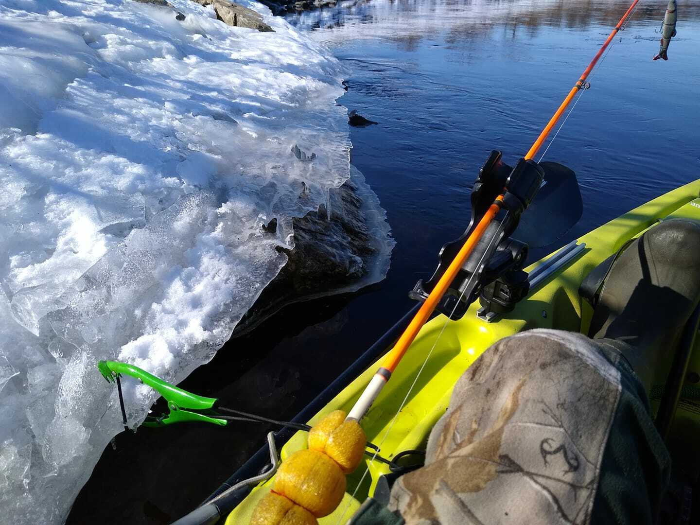 BRUSH GRIPPER ANCHOR for Boat, Kayak & Canoe - Tie Up in Seconds - Grip Tight