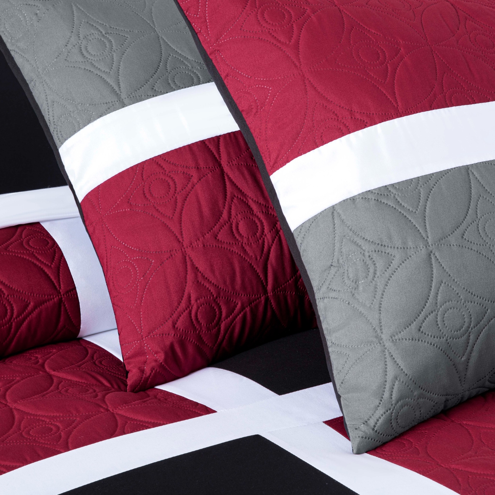 Chezmoi Collection 7-Piece Medallion Patchwork Bed in a Bag Comforter Set