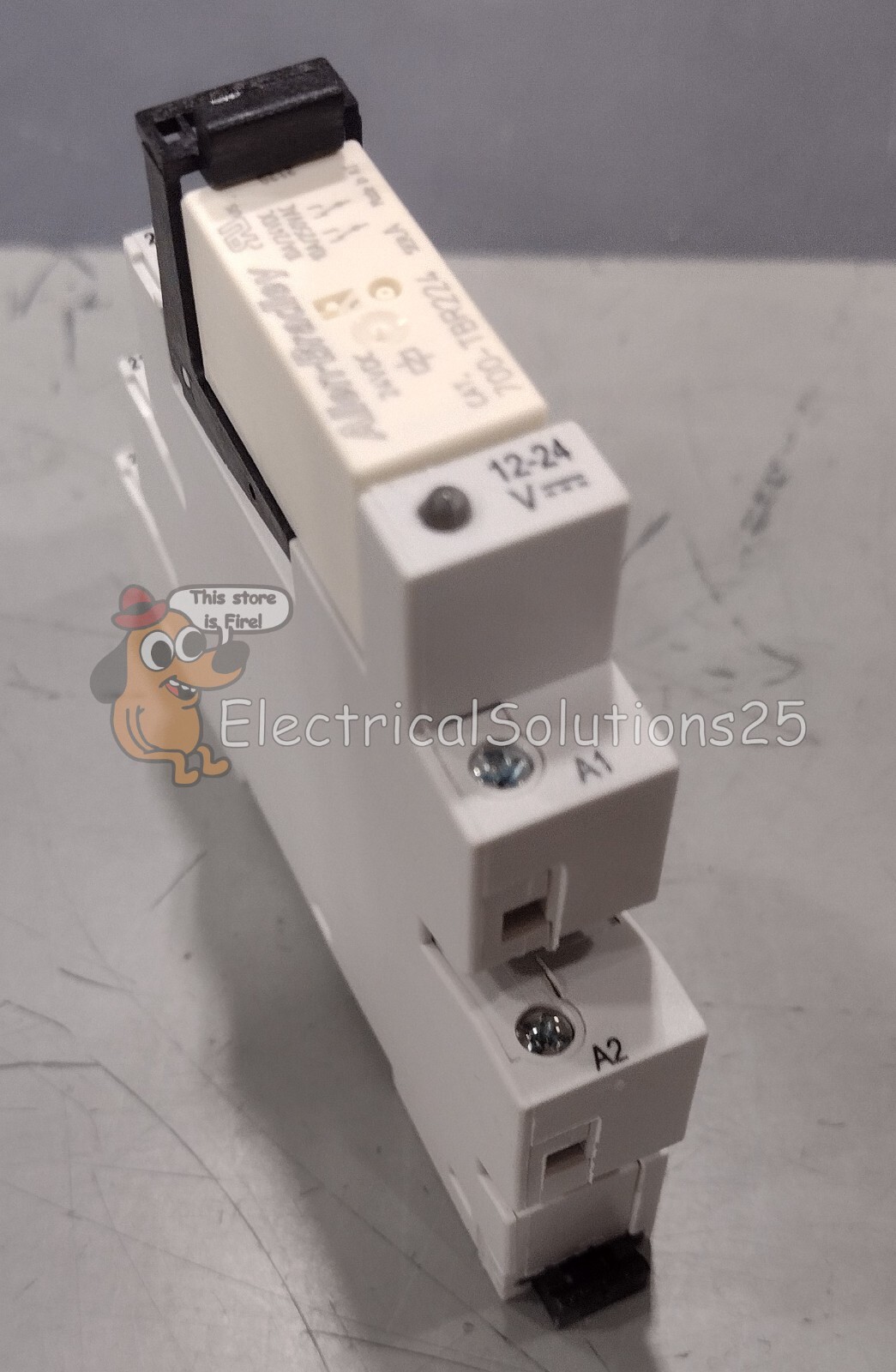 New 1 PC. Allen-Bradley 700-HLT12Z24 compact relay - Free Shipping
