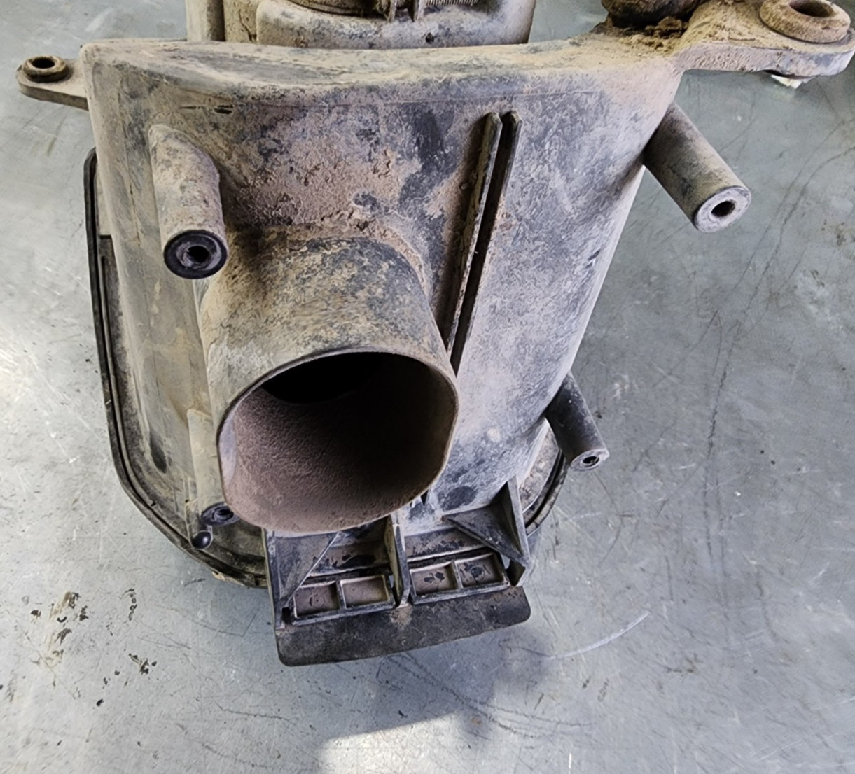 12 - 15 Kawasaki Brute Force 750 Airbox Air Box 11010-0152