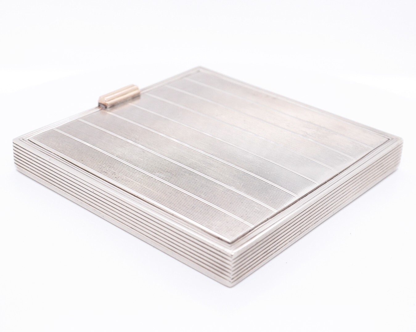 Machine Age David Sutton & Sons English Sterling Silver Engine Turned Compact