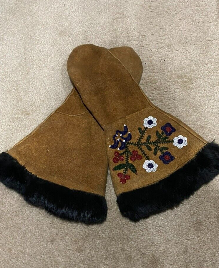 Native American Beaded Floral Leather Buckskin Mittens Fur Trim