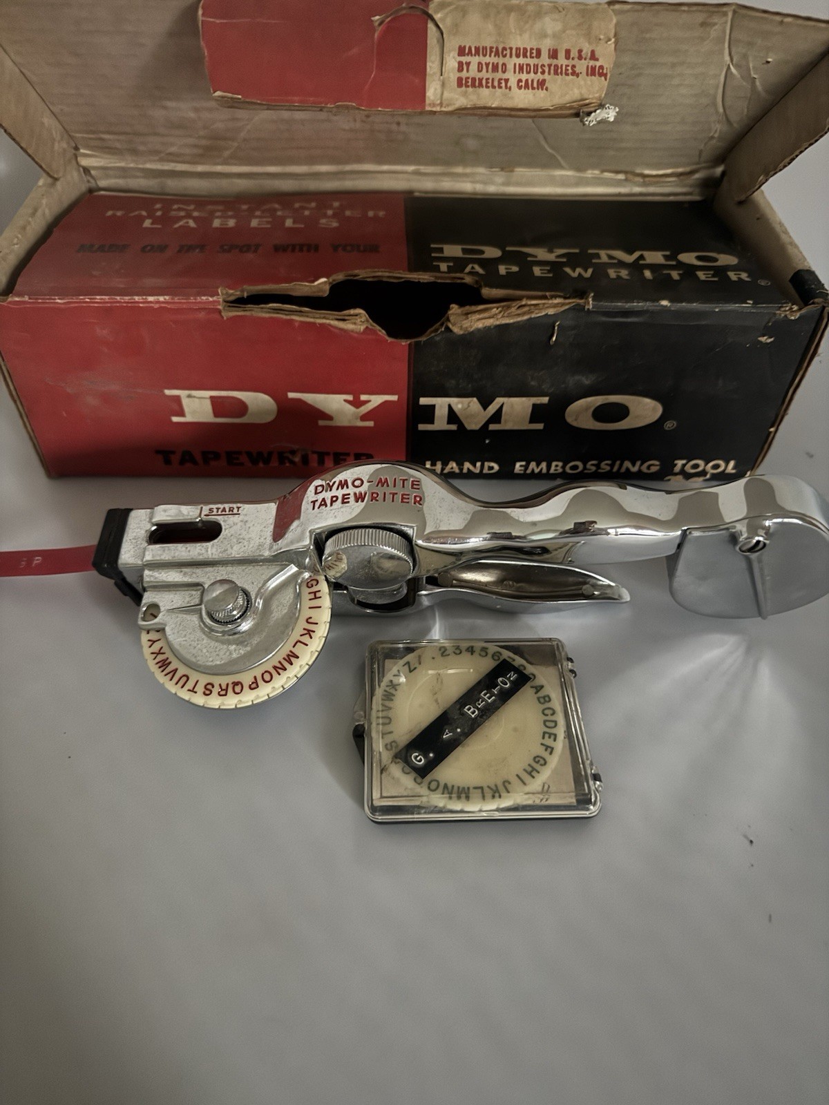 Vintage Early DYMO TAPEWRITER Label Maker Metal working w/tape Model M 22