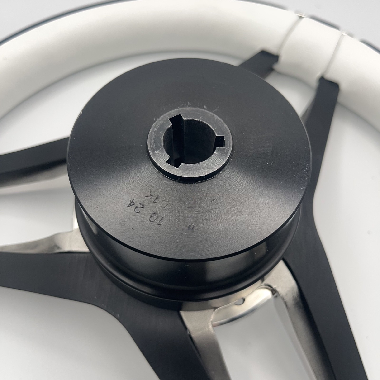 Cobalt Boat Steering Wheel Stainless Steel Spoke Leather Rim | Cobalt Boats Logo