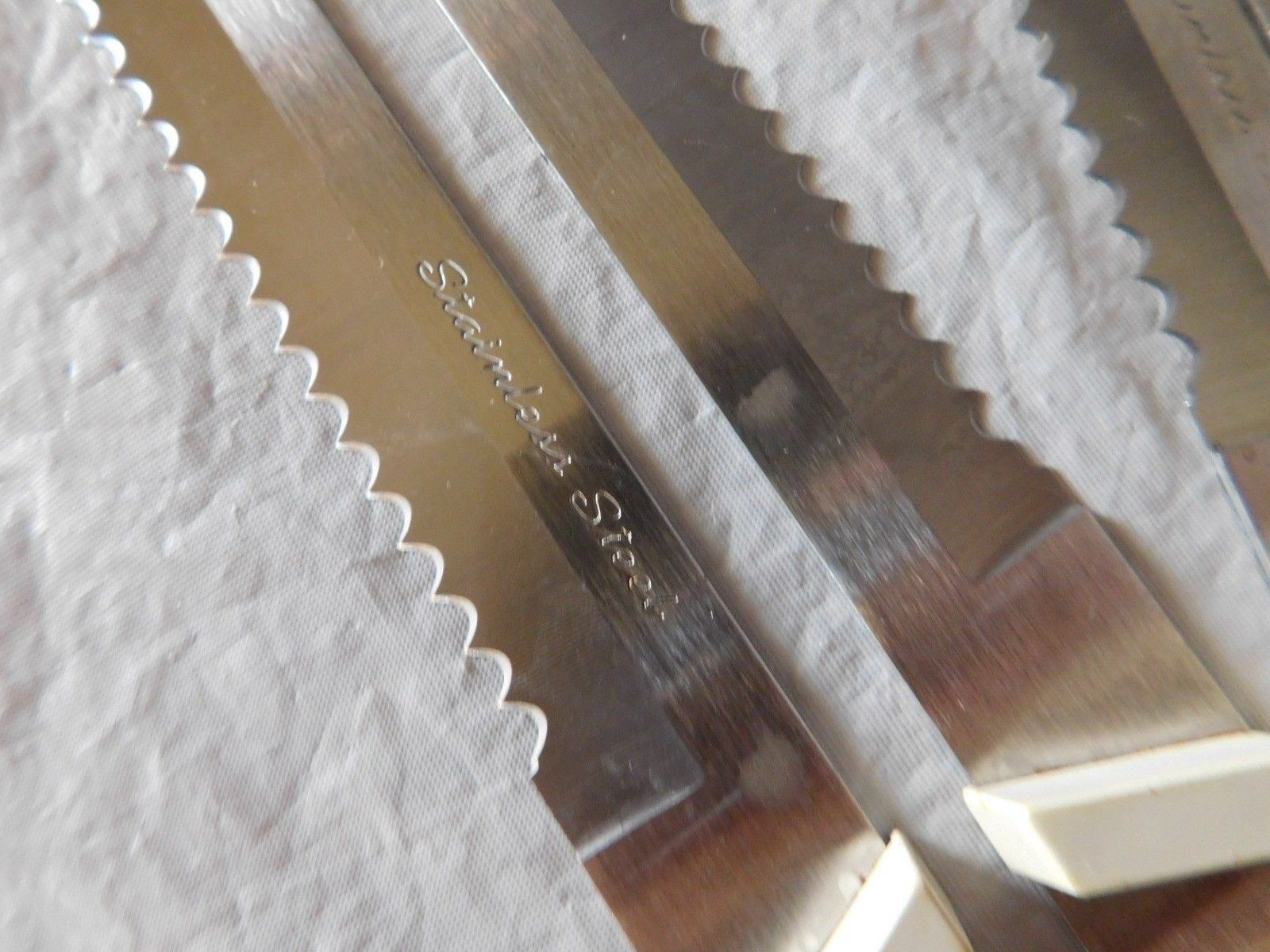 vintage Black & Decker spacemaker spacesaver electric knife undercounter kitchen