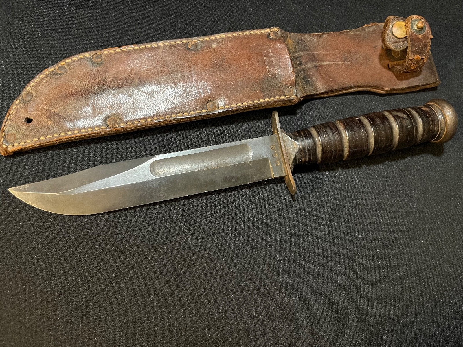 US Camillus WWII knife -Mark 2 Fighting WW2/Bld-Marked -SCREW TOP