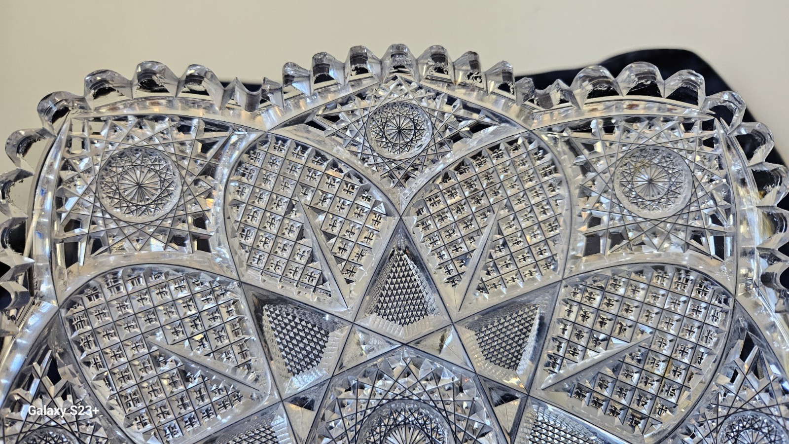 Hawkes "Aberdeen" pattern American Brilliant Cut Glass low dish w sawtooth Rim