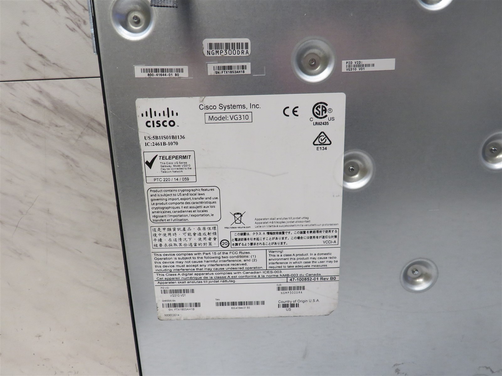 Cisco VG310 24-Port FXS Analog Voice Over IP Gateway w/ Power Cord