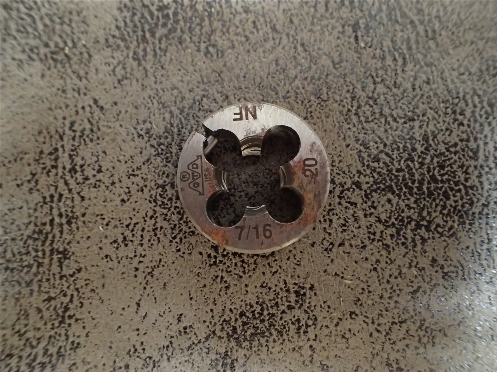 NEW Greenfield 23166 7/16"-20 Round Adjustable Die 1" O.D (BN271)