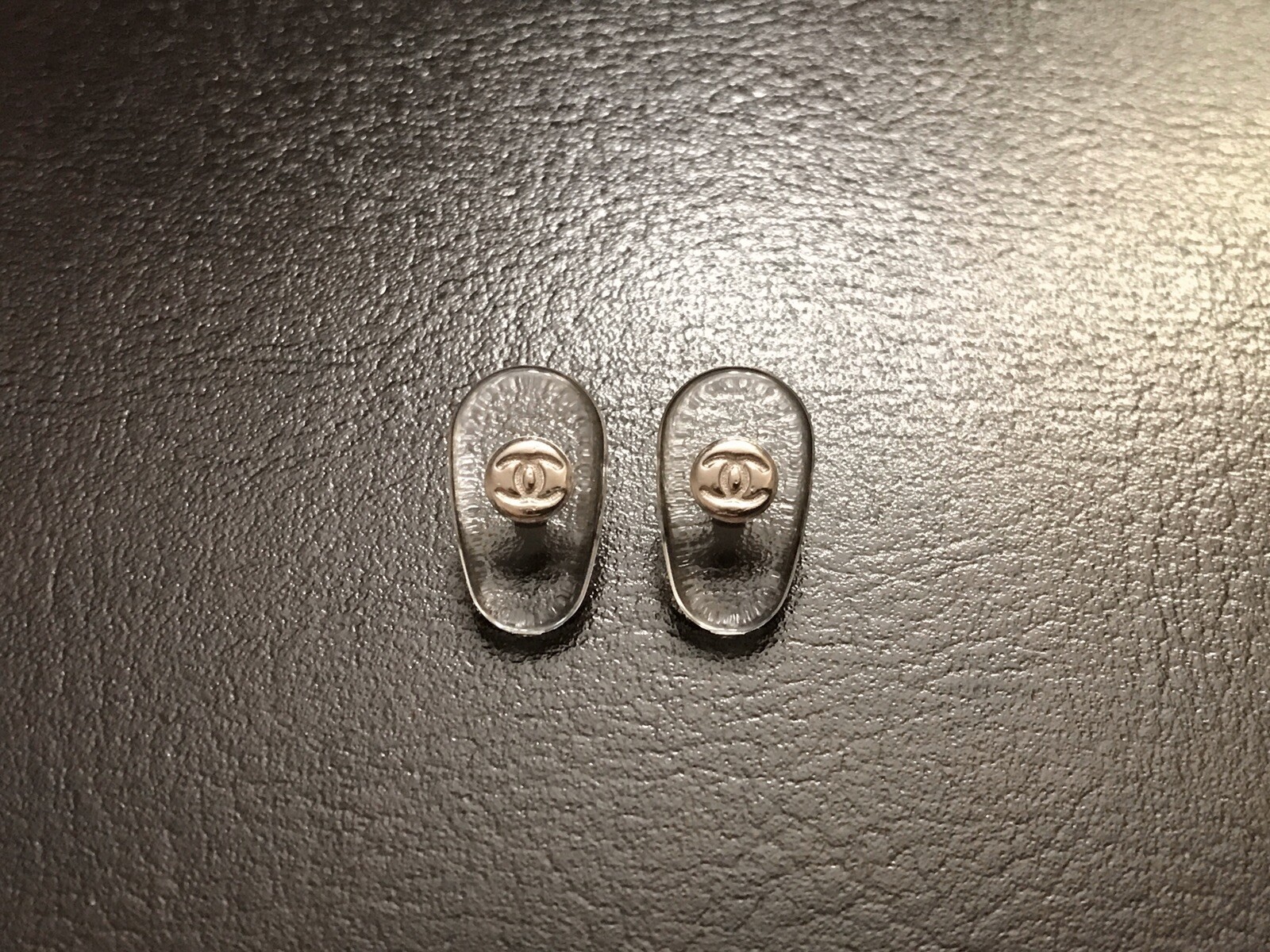 1x Replacement Nose Pads for Chanel Sunglasses Eyeglass Snap-On/Push-in Type SIL