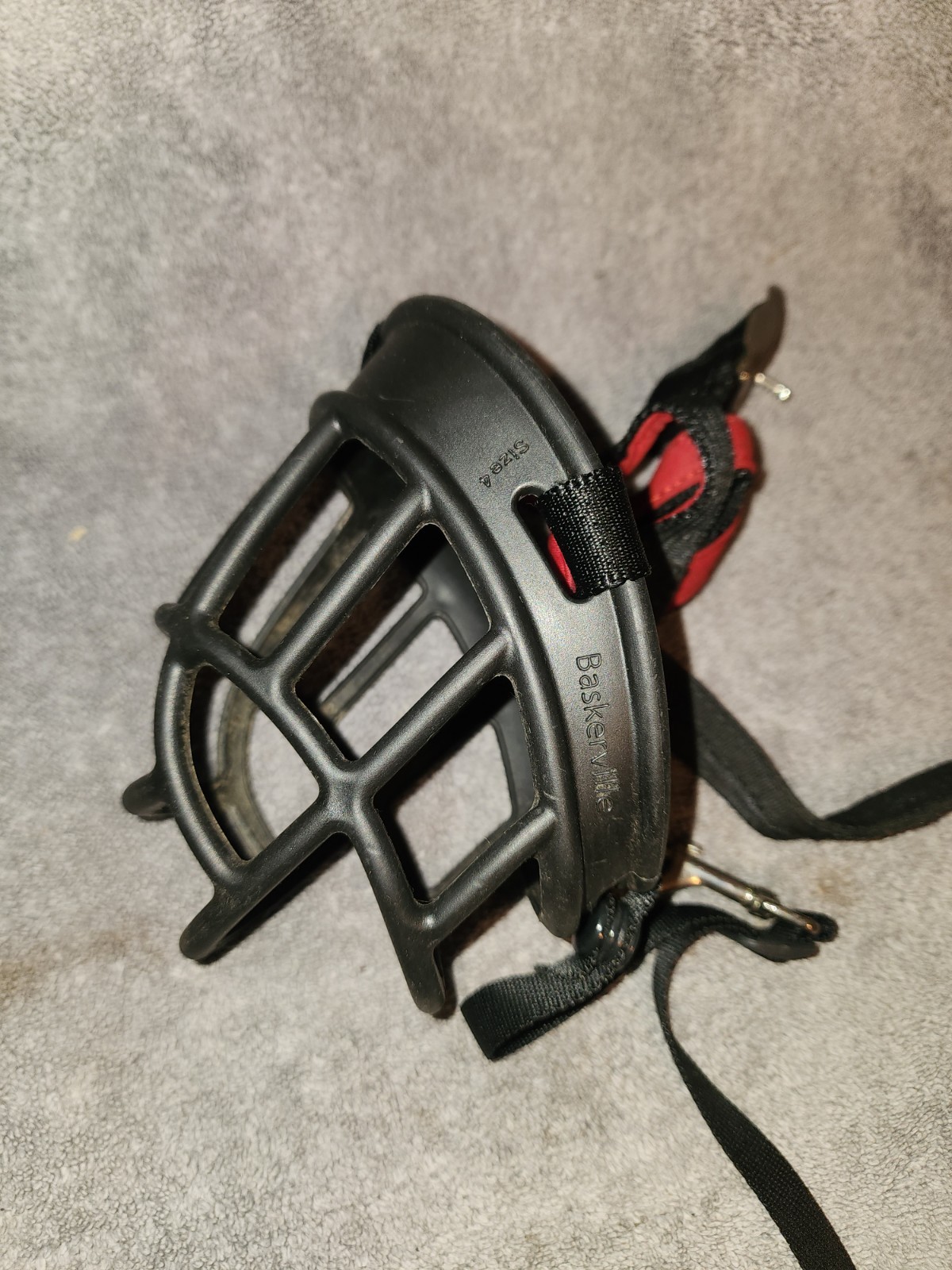 Baskerville Ultra Dog Muzzle Size 4 – Basket Style – Large Dogs – used 1 Time On