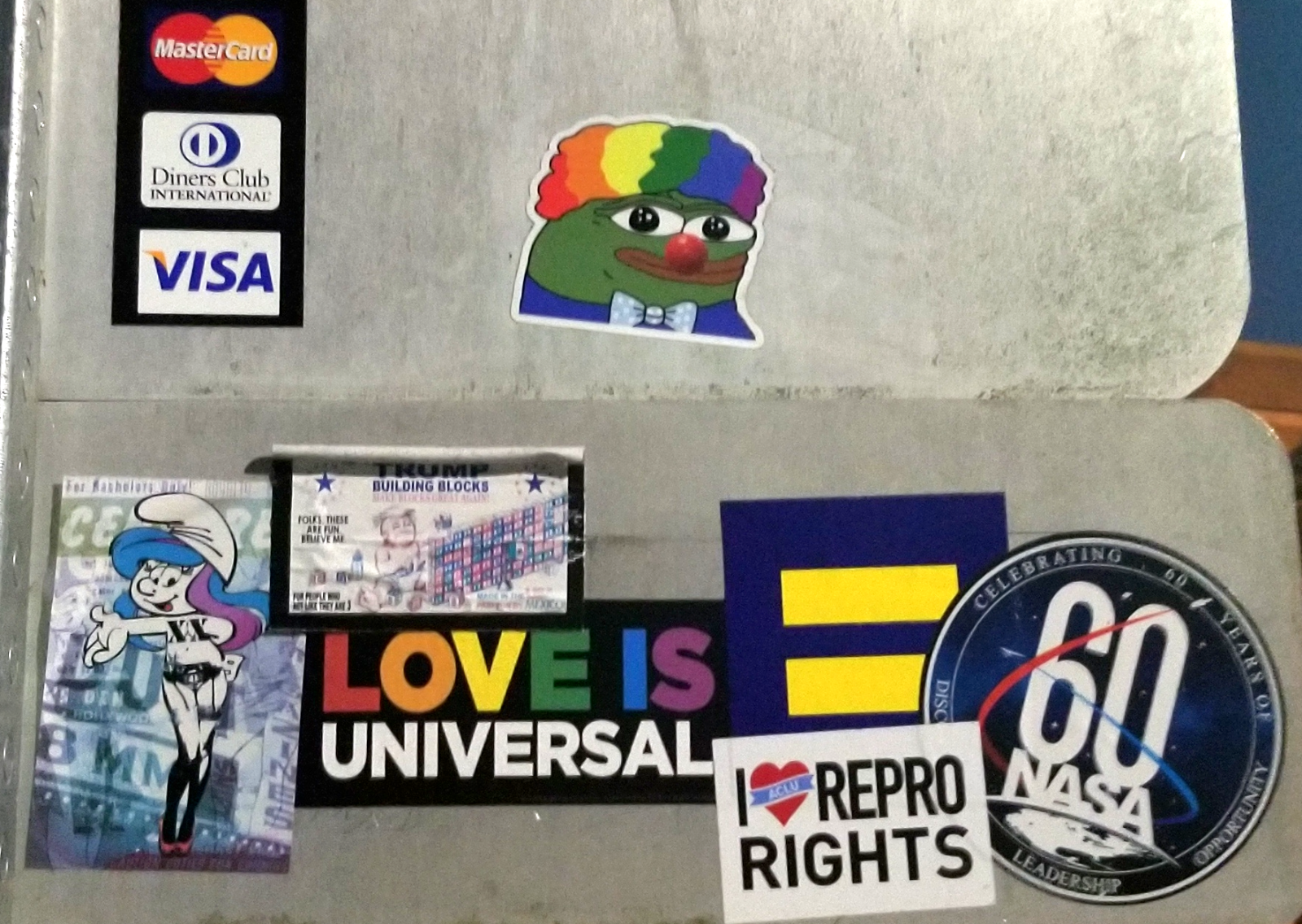 (1) Honkler clown world vinyl decal! Custom 3-inch Pepe sticker (very rare pepe)