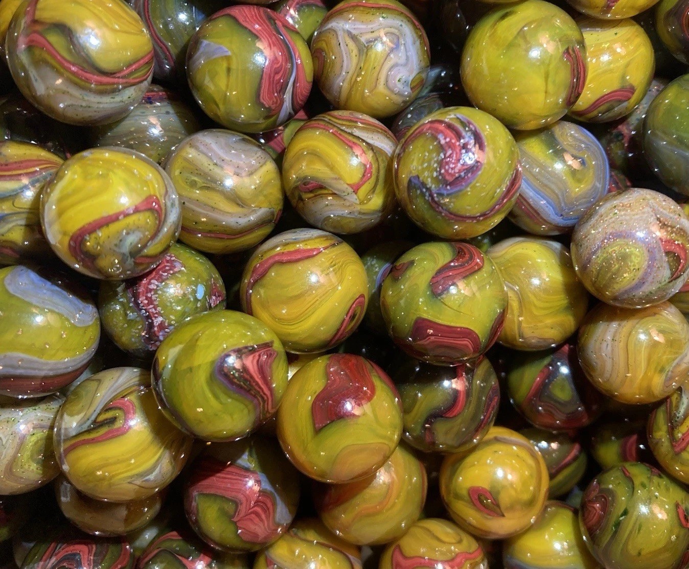 Das Wild Fire Run Marbles Lot Of 10 Nice Oxblood Swirls