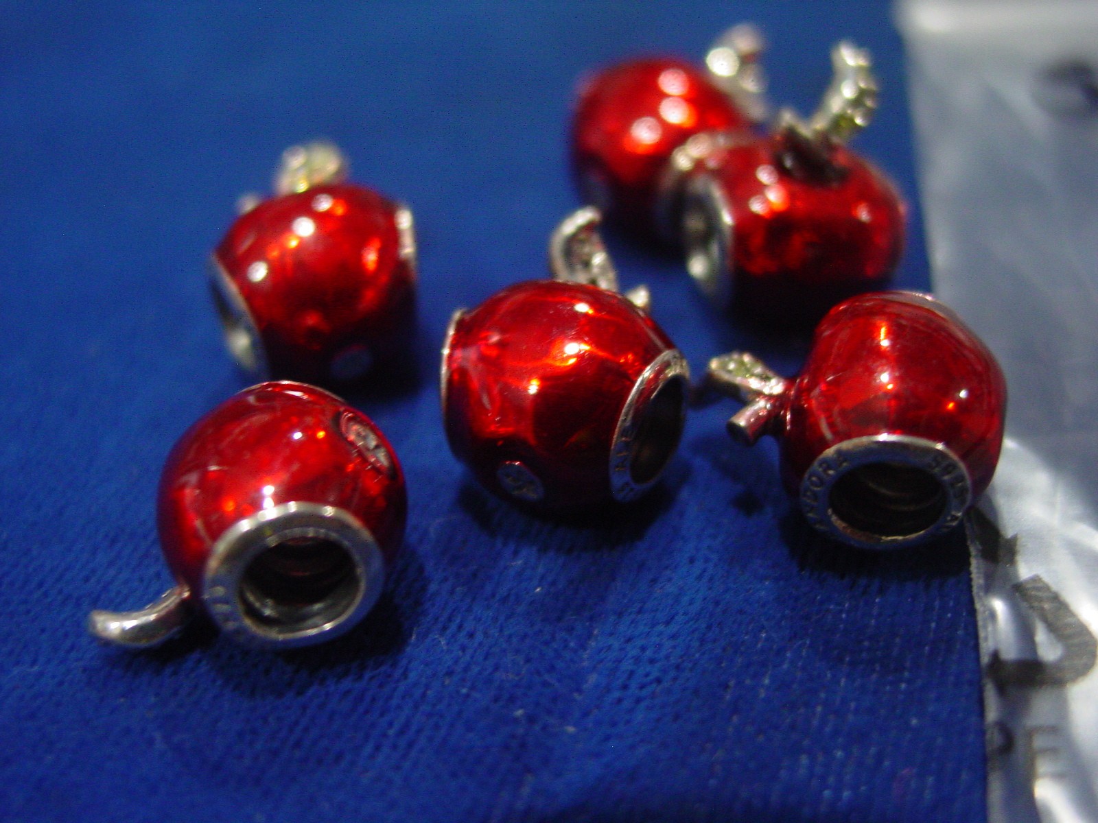 Pandora 925 Sterling Silver Apple Snow White Charm ALS