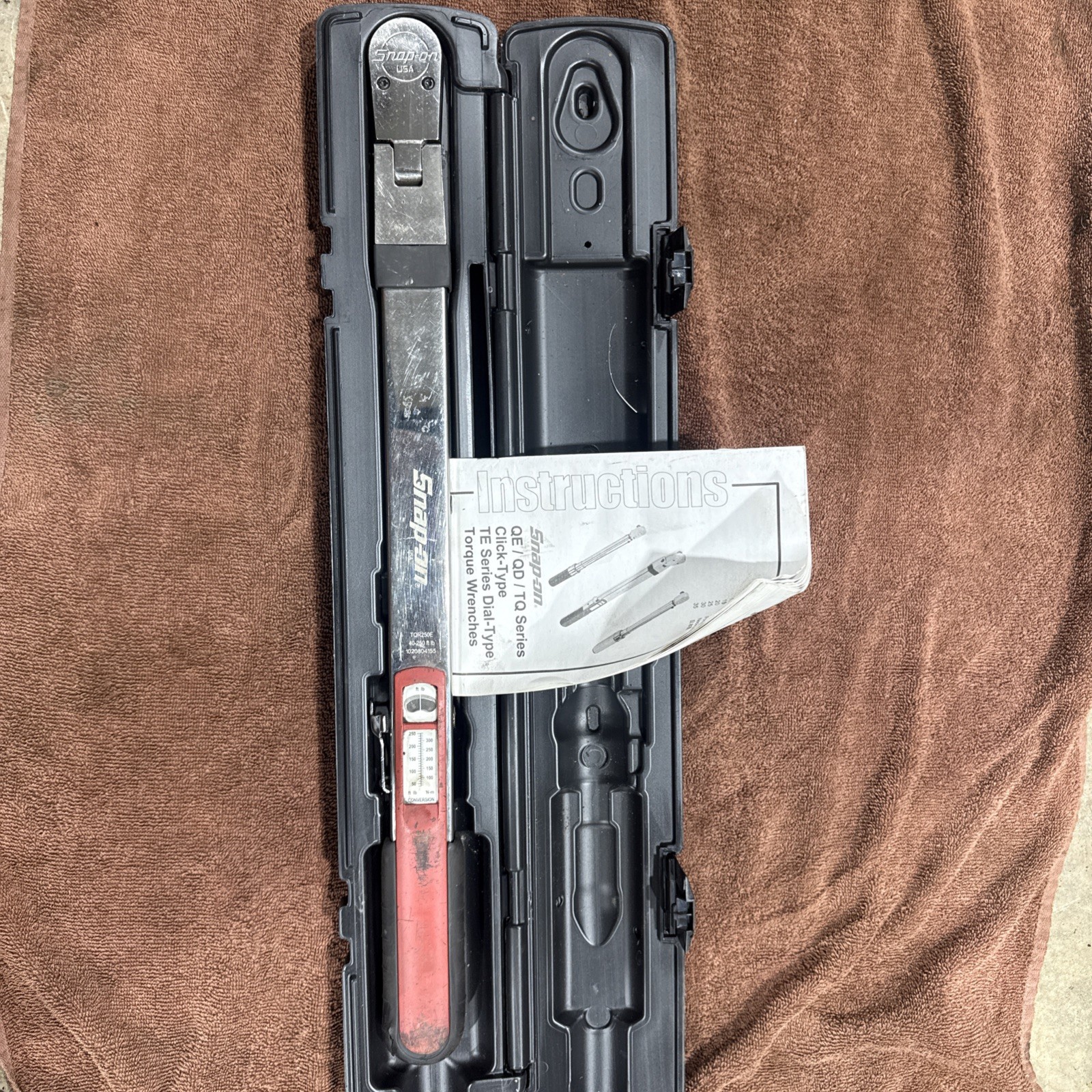 Snap-On TQFR250E Flex-Head 1/2in. Drive Torque Wrench 40-250ft lbs