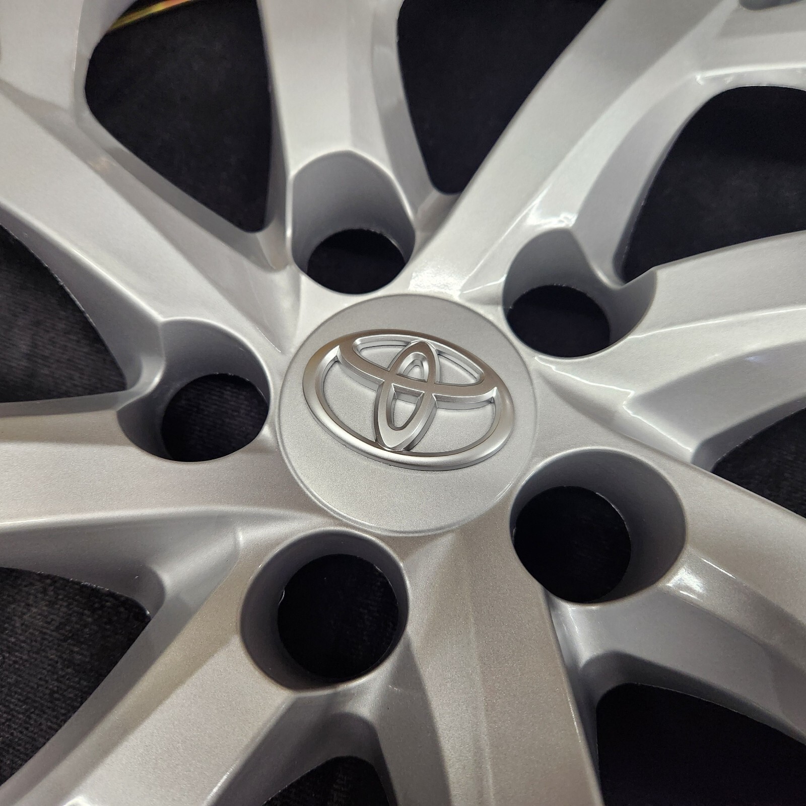 16" Wheel Rim Cover Hubcap Fits 2017 2018 2019 Corolla Silver Snap On 61181