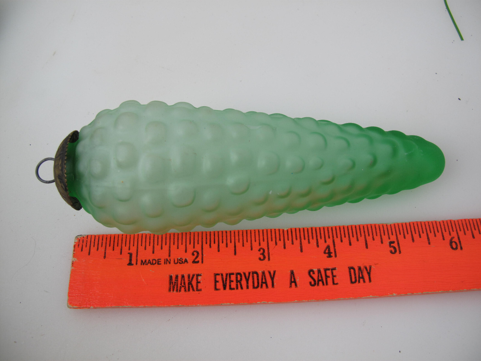 Vintage Kugel Midwest Christmas Ornament Green Glass Grape Long