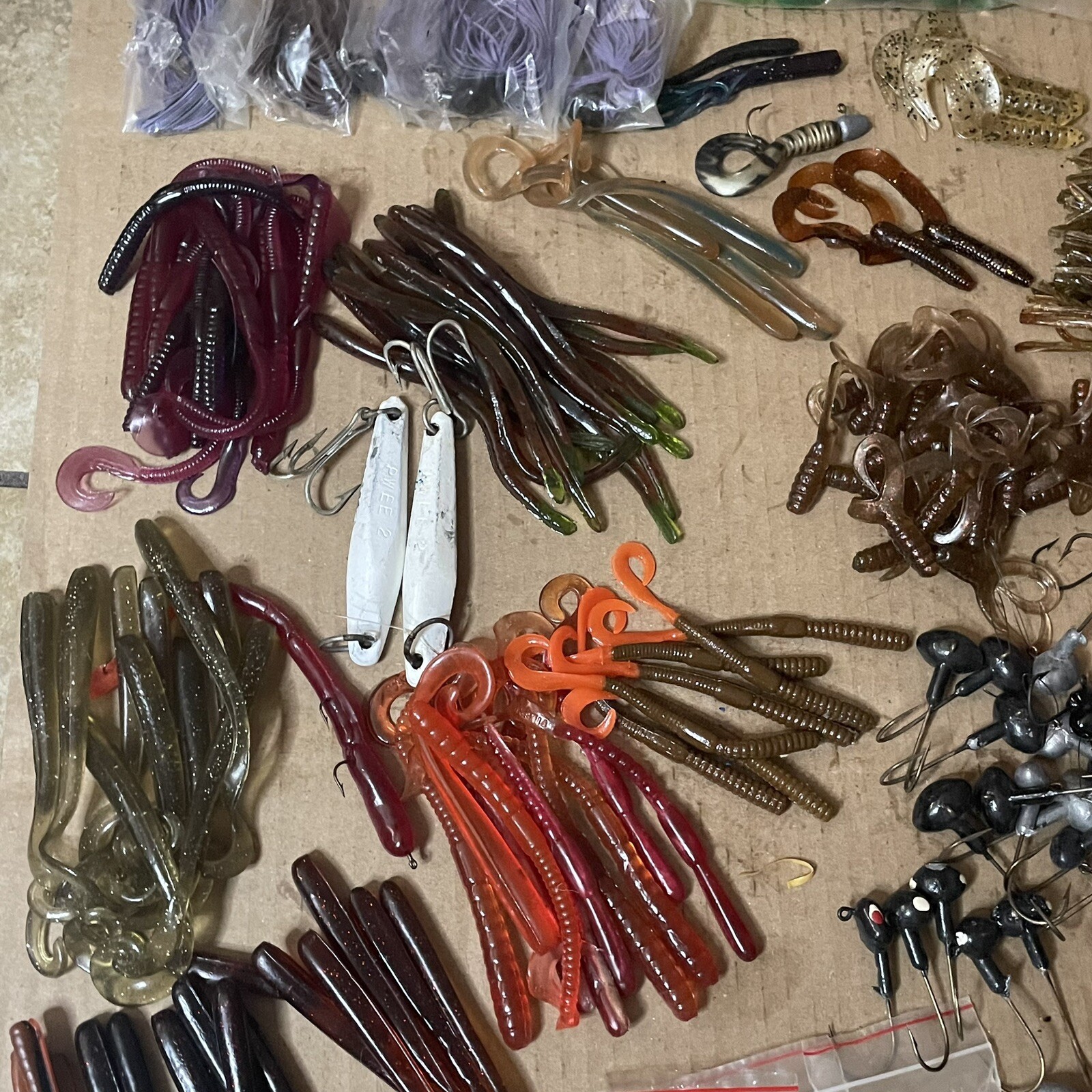 Vintage Fishing Lot Jig Heads Spoons 3 Tackle Boxes Plano Fenwick 100s Of Pcs