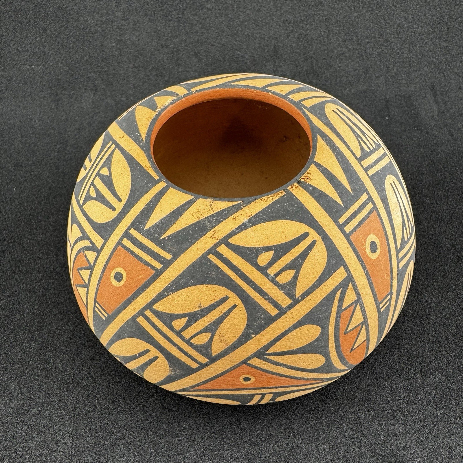 Native American Jemez Pueblo Pottery Olla Signed Jemez Polychrome Jar