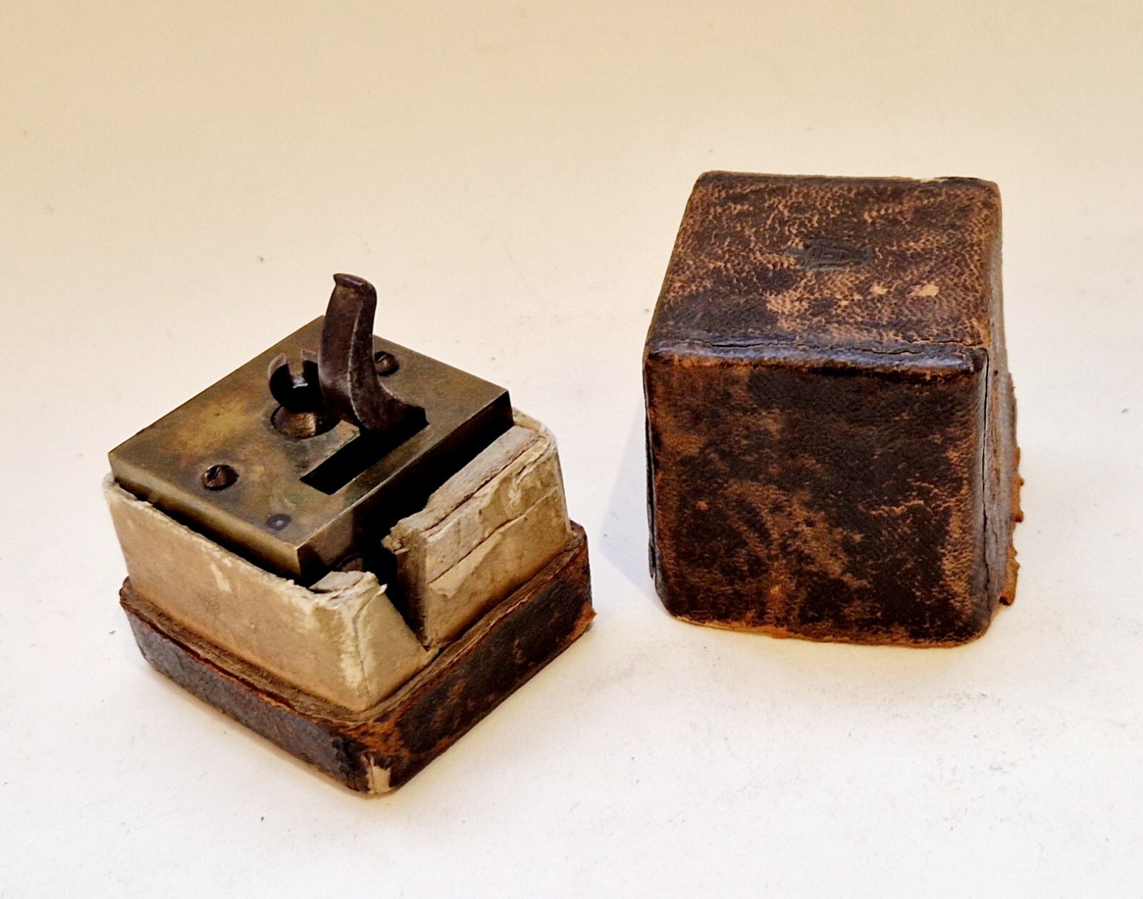 Early 19th-century brass scarificator with 16 blades for bloodletting