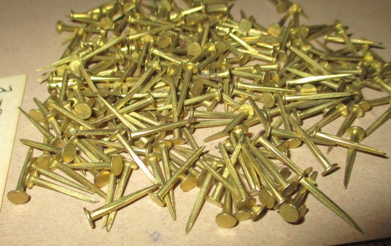125 VINTAGE 5/8" LONG BRASS PLATED CANOE TACKS-SHARP NAILS 11/64” FLAT HEAD