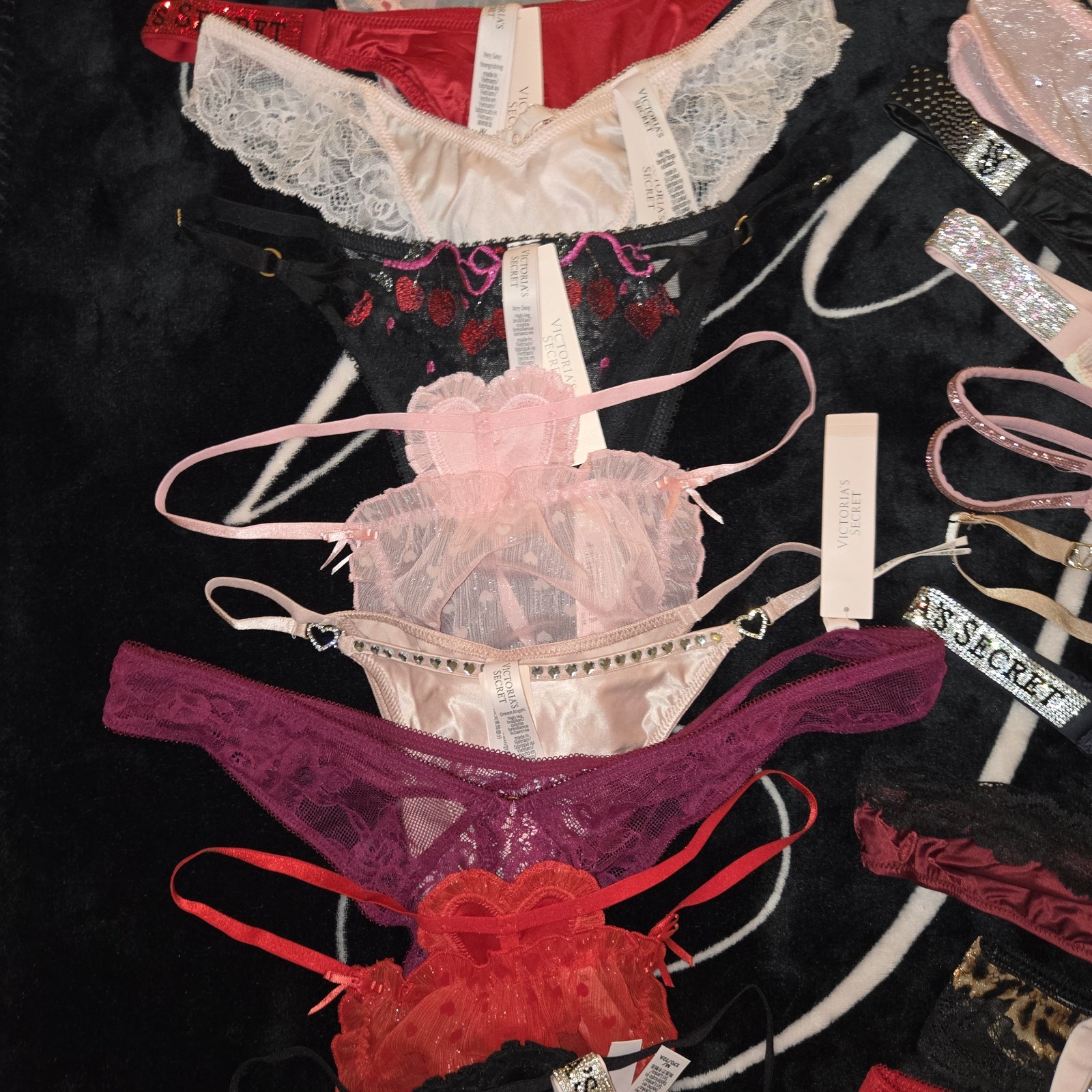 New! Victoria's Secret Mixed Panty Bundle❤️ Newest Styles Only🩷 XS-XL💕💕❣️❤️❤️