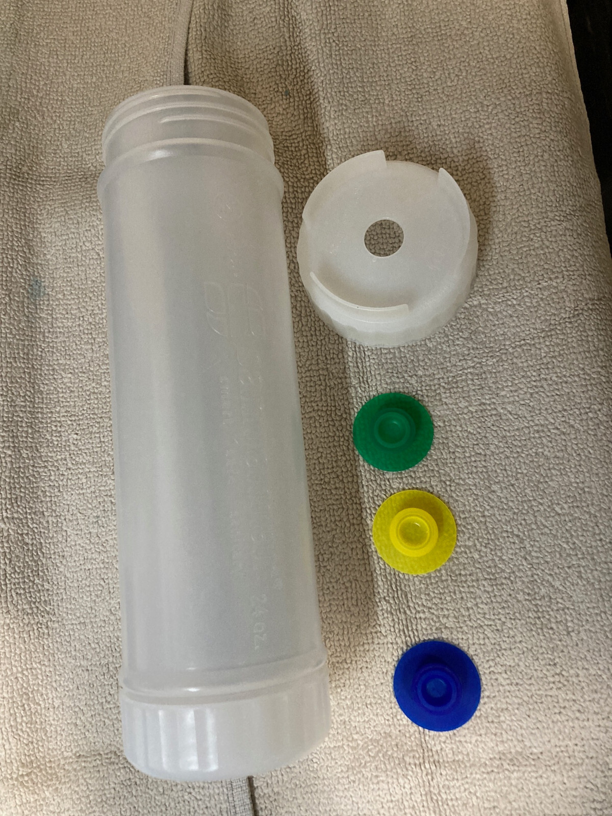 San Jamar EZ-KLEEN Squeeze Sauce Bottle 24oz 1 Pack, 3 Nozzles, FIFO Condiment