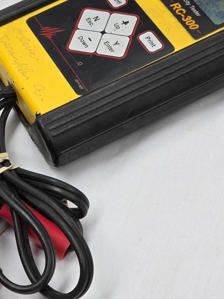 Auto Meter RC-300 Handheld SLA Battery Tester