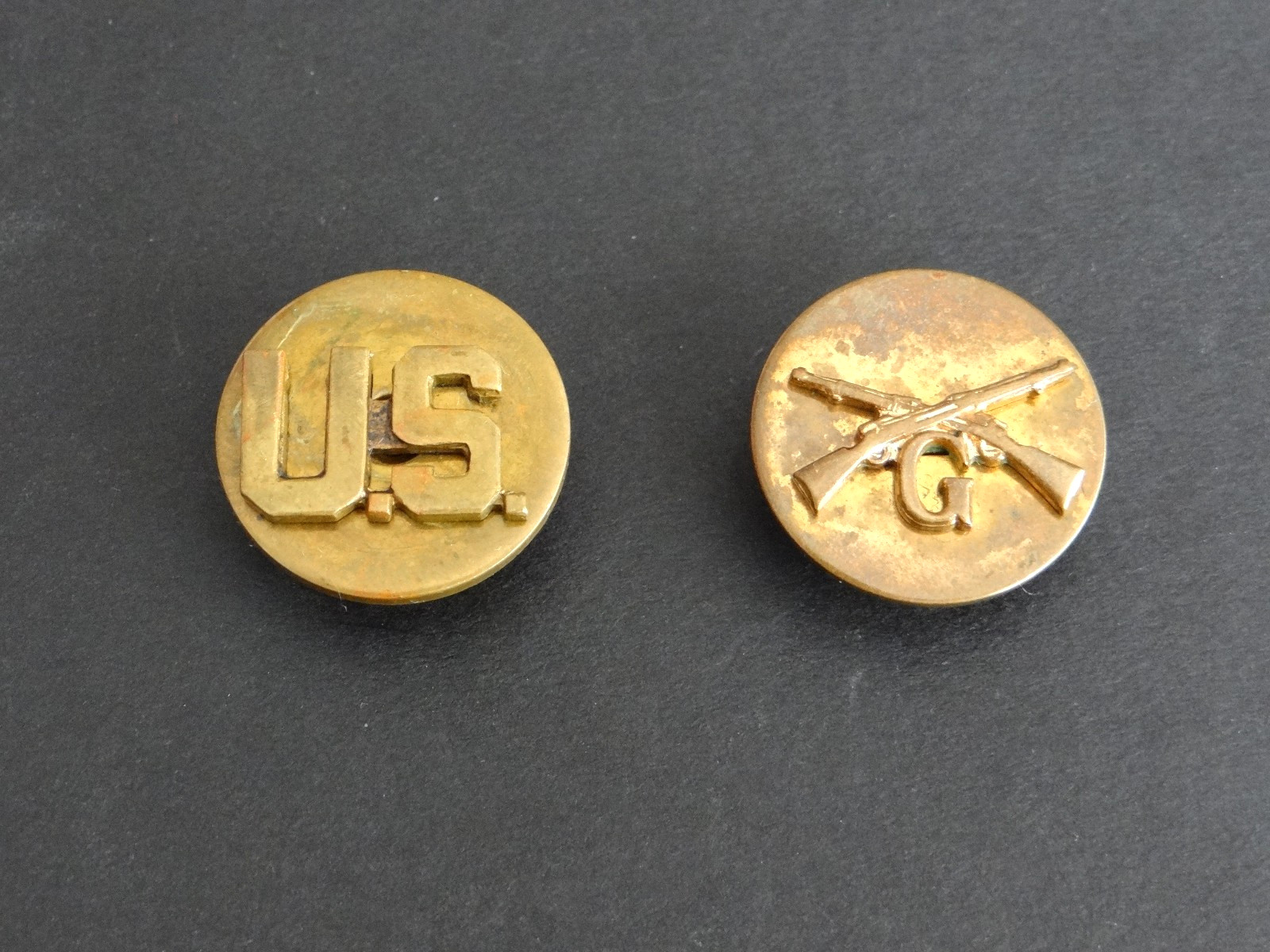 WWII Original US Army Enlisted Infantry Company G Collar Disc Set, Screw Back