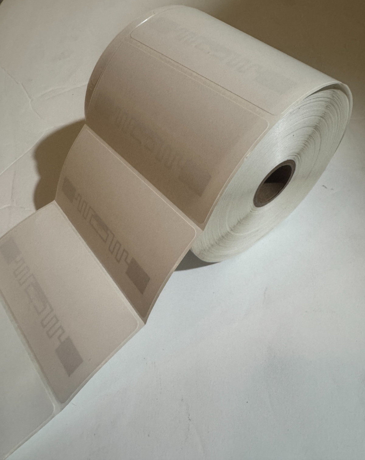 UHF RFID Tag, Smart Labels, Electronic Inventory Tracking 4” x 2” 1000 per Roll