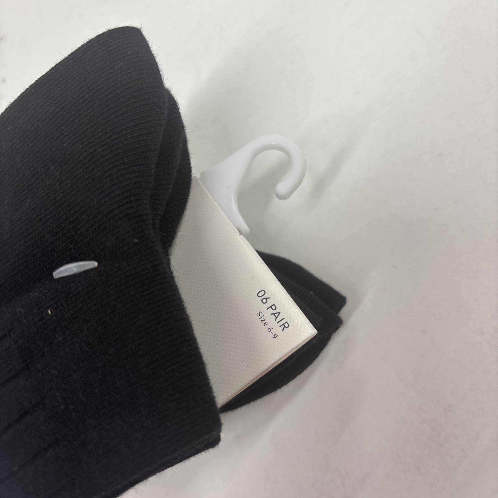 6 Pairs Gold Toe Casuals Women's Ribbed Crew Mid-Calf Socks Black Size 6-9