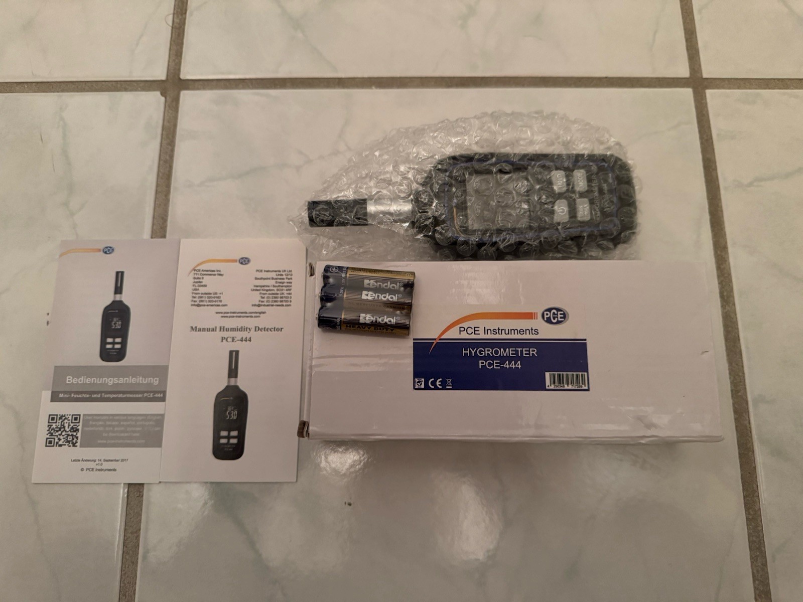 PCE Instruments PCE-444 - Handheld Hygrometer and Climate Meter (-4 F – 158 F)