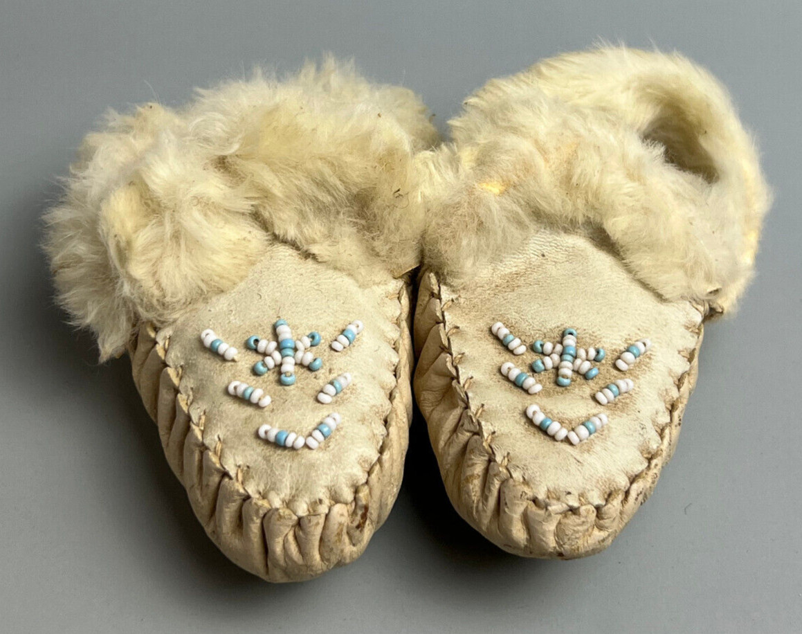 Vintage Leather and Beaded Baby Moccasins 4.5" Long