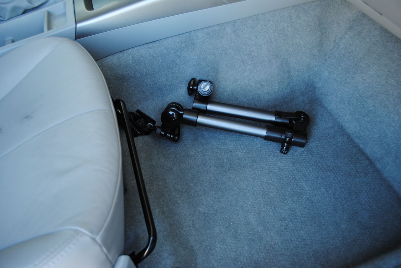 Mobotron Heavy-Duty Vehicle Laptop Mount, Hold 10"-17" Laptop, Tablet MS-526 REF