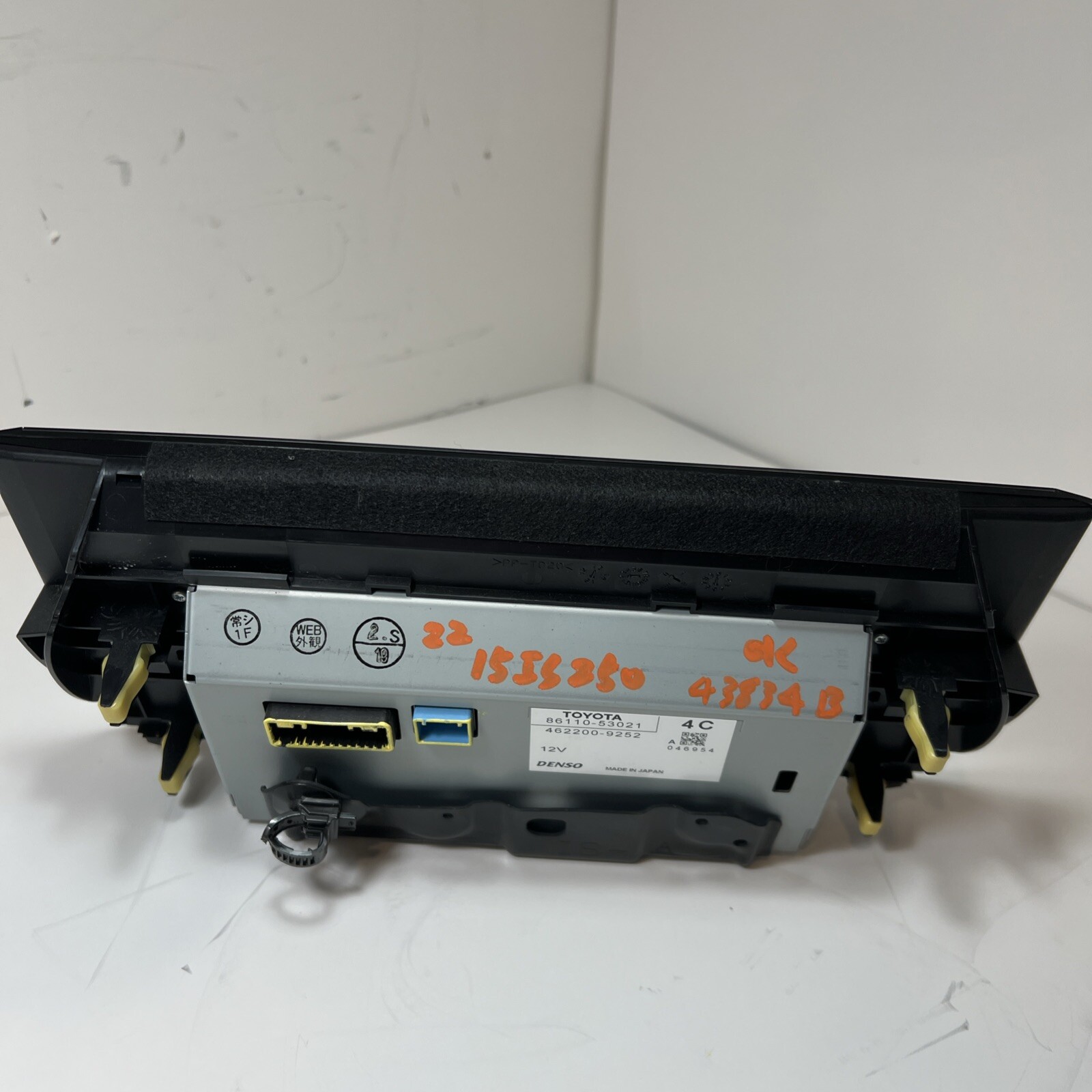 2015 LEXUS IS250 NAVIGATION RADIO DISPLAY SCREEN 86110-53021 OEM