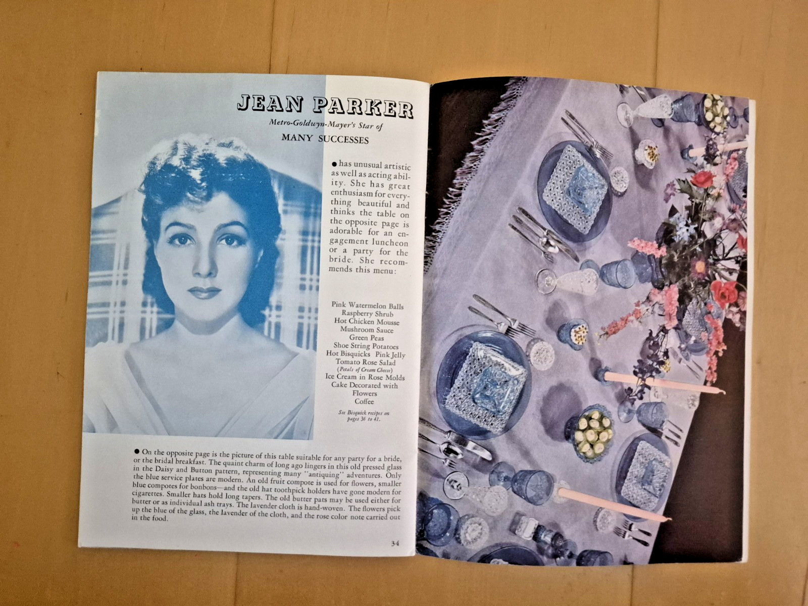 Vintage 1935 Bisquick HOW TO TAKE A TRICK A DAY WITH BISQUICK recipe booklet