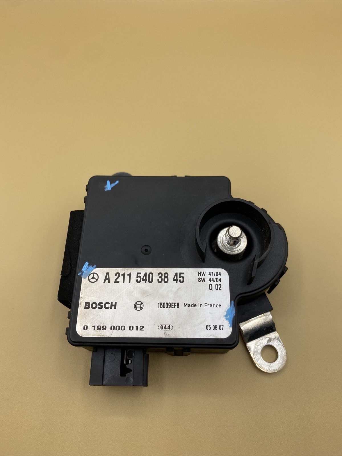 03-07 Mercedes W211 W219 CLS500 E550 CLS500 Trunk Battery Control Module OEM