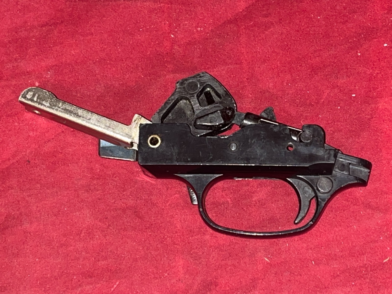 MGC REMINGTON M31-RS2 RIOT SHOTGUN-BARREL + TRIGGER ASSEMBLY+6 NOS SHELLS w/O.B.