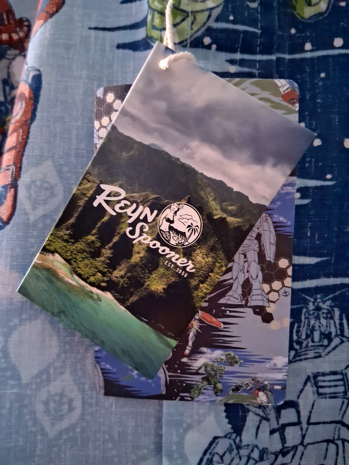 Reyn Spooner Mobile Suit Gundam Men's Sky Button Shirt NWT