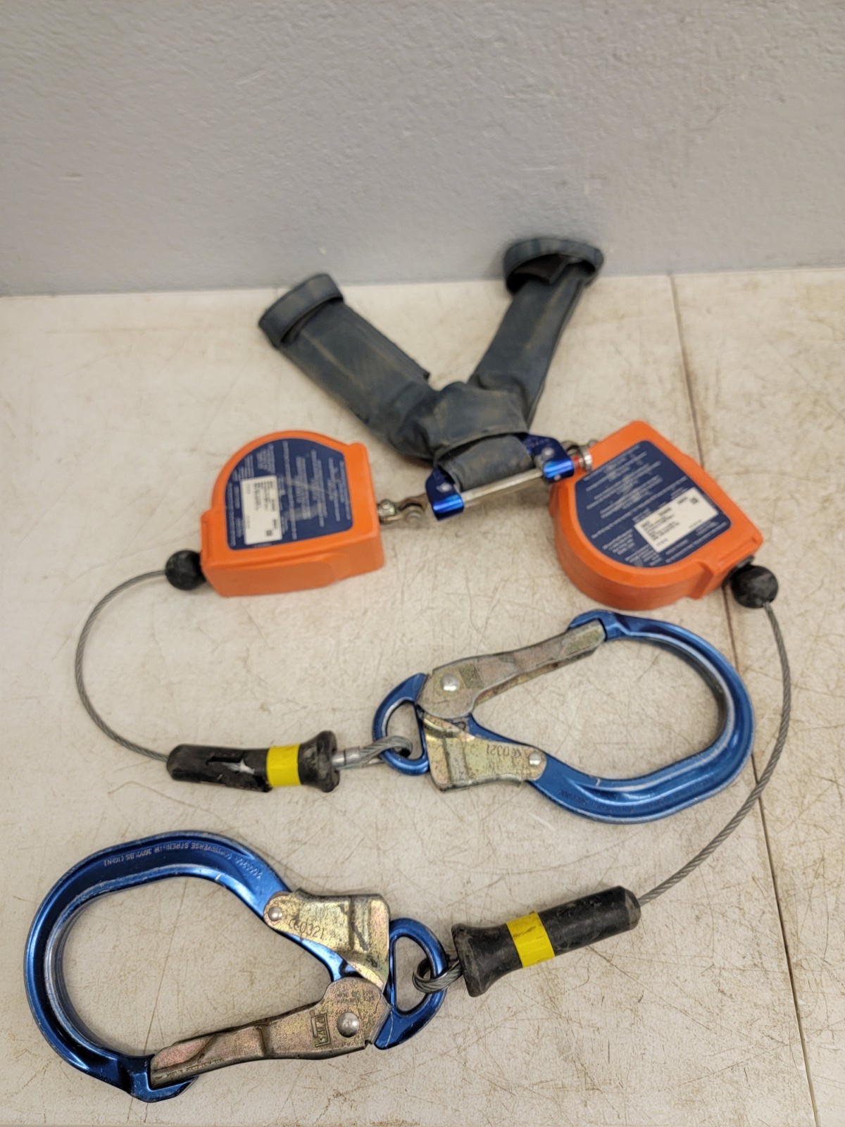 3M DBI SALA NANO-LOK 8' EDGE 3500231 DUAL LEG SELF RETRACTING LIFELINE LANYARD👁