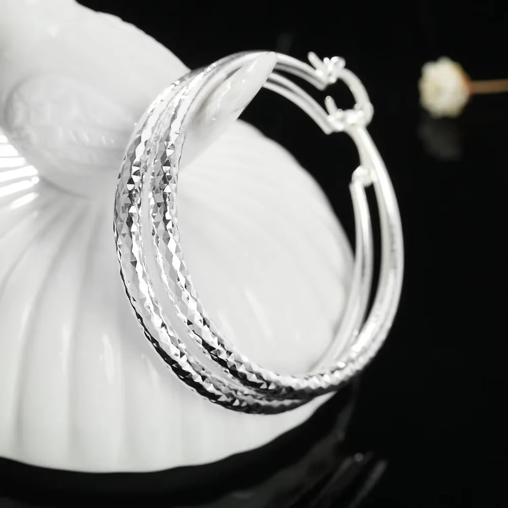 2'' Hoop earrings diamond cut design 925 sterling silver