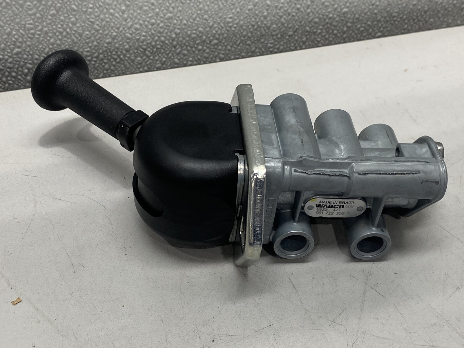 Wabco Hand Parking Brake Valve 6917222580