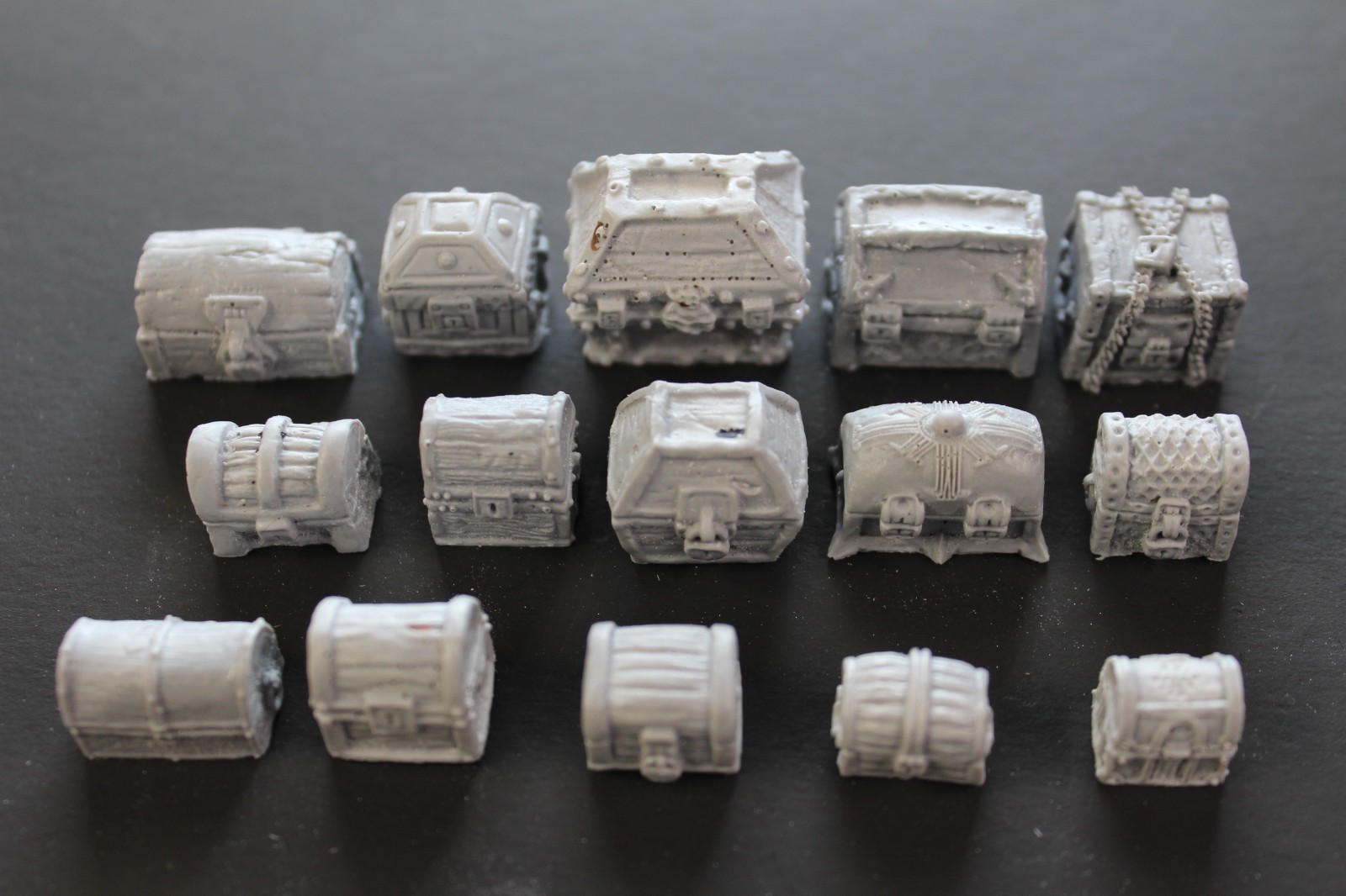 28 mm D&D Cast Resin Treasure Chests Lot of 15 Dungeon Dressing