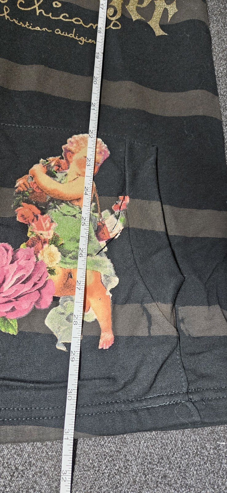 Paco Chicano by Christian Audigier V-Neck Hoodie Angel Floral Black L