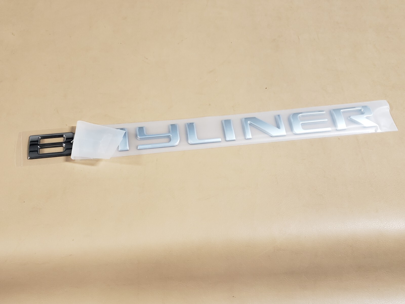 18” BAYLINER SCRIPT LOGO / RAISED CHROME LETTERS