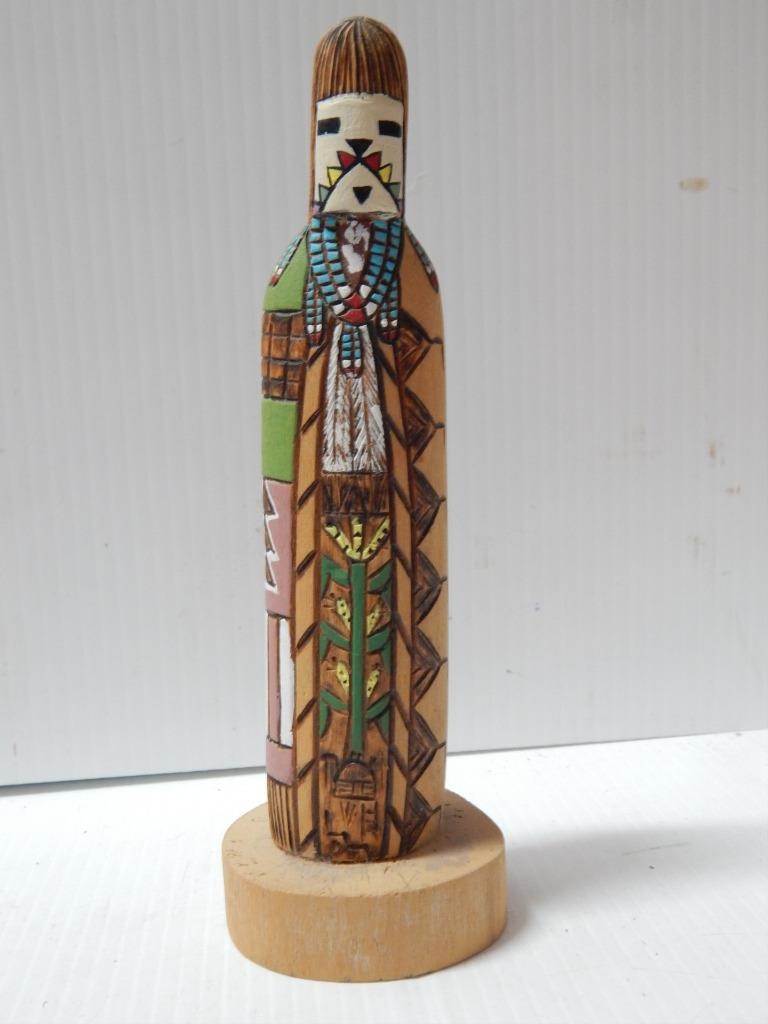VINTAGE L.M. SAVAGE SGND HOPI PUEBLO INDIAN HAVASUPAI GIRL KACHINA DOLL / CRVG