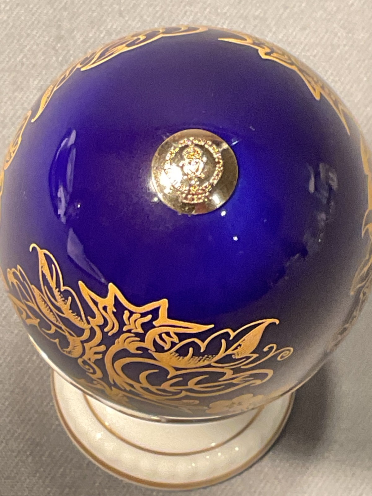 Royal Crown Derby - Paradise Cobalt Blue - Egg with Stand