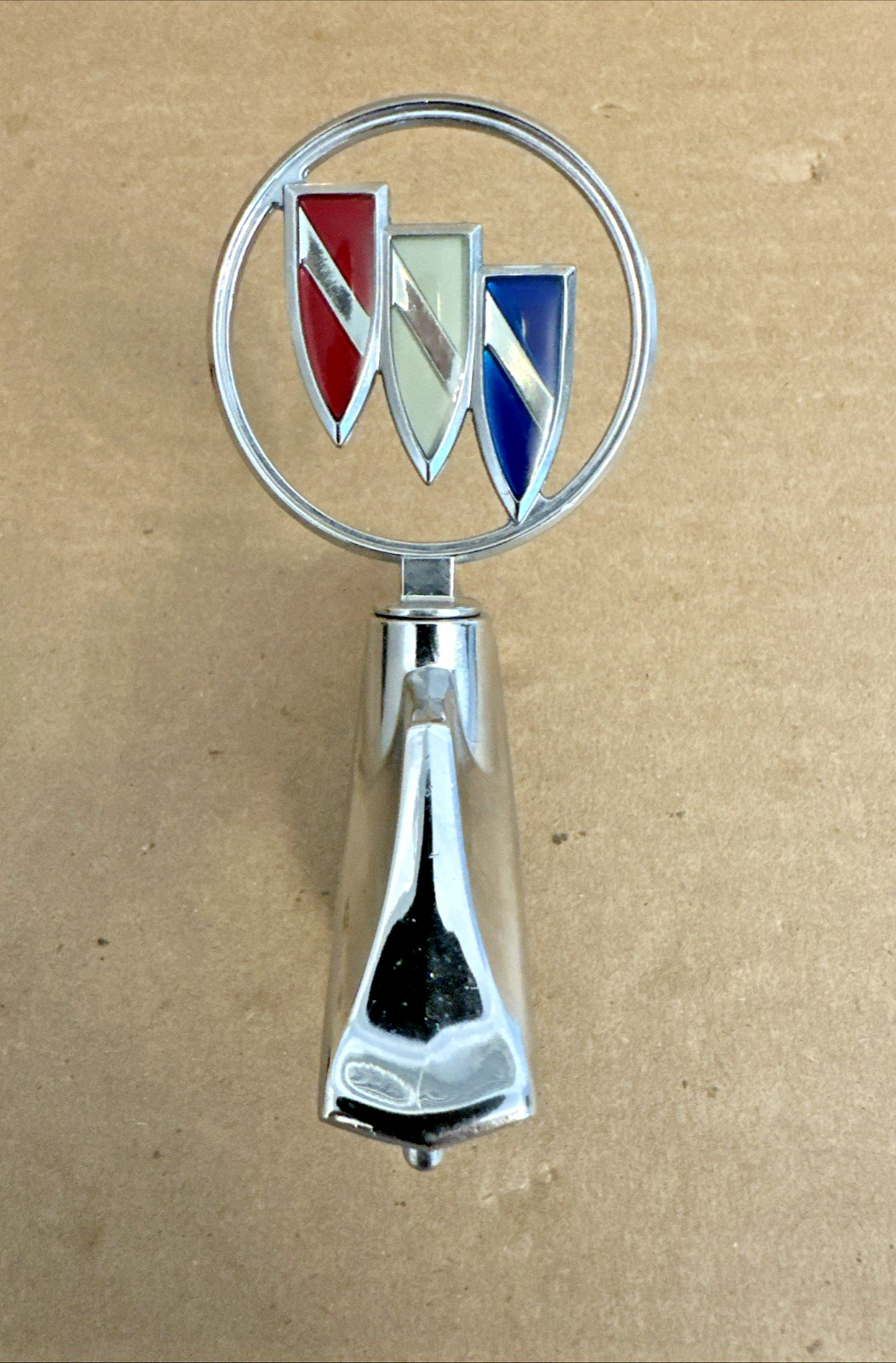 NOS OEM Buick 1984 1985 1986 Hood Emblem Lasabre Century Models 25500266