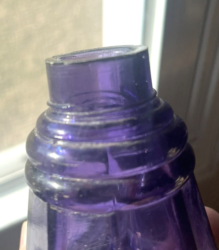 NICE AMETHYST 10 SIDED UMBRELLA MUCILAGE BOTTLE THREADED TOP 1910'S ERA DUG L@@K